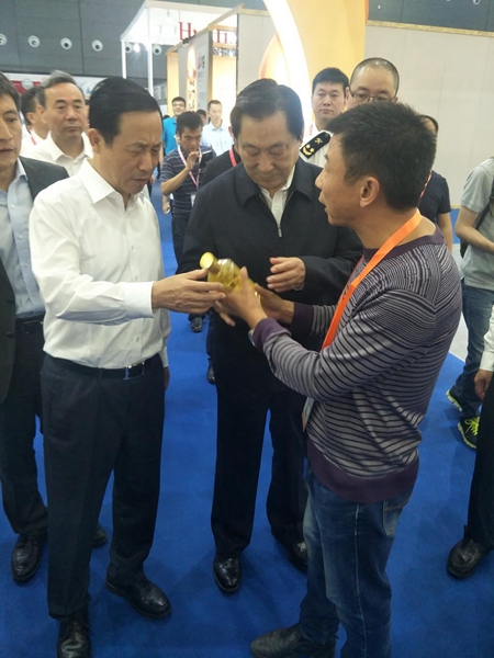 伟德国际,油茶莳植生产加工销售,植物油莳植生产加工销售